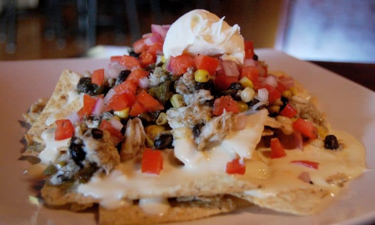 Watch The World’s Most Optimistic Sports Fan Pie Himself With Nachos