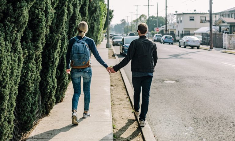 5 Ways To Find A Partner For Fall