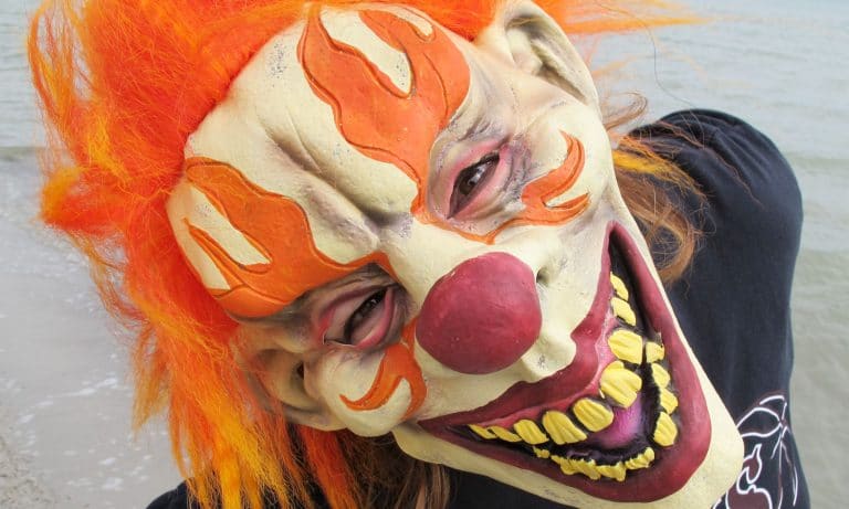 Clown Costume Sales Spike 300 Percent In Wake Of Nationwide Clown Epidemic: Report