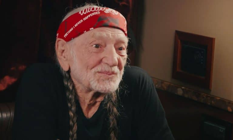 Marijuana Myth Busting: Does Holding In Smoke Get You Higher?