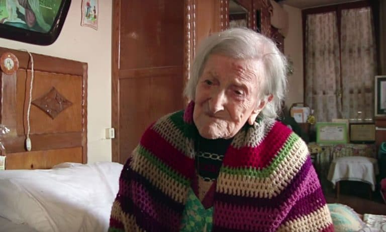 World’s Oldest Woman Reveals Her Raw Egg Diet