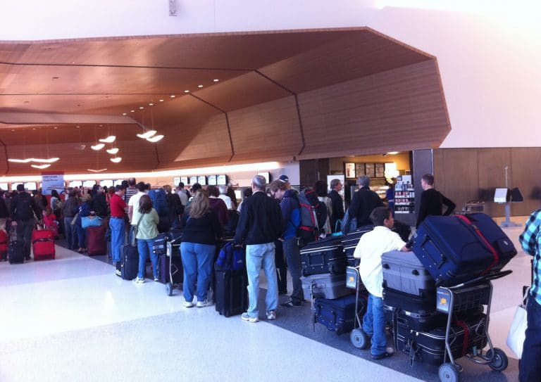 Pros And Cons Of Flying While Consuming Cannabis