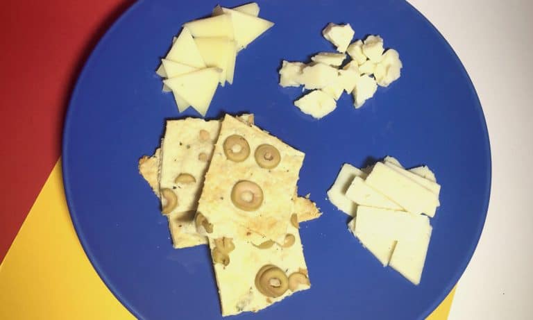 Super-Cheesy Yummy Cannabis Crackers