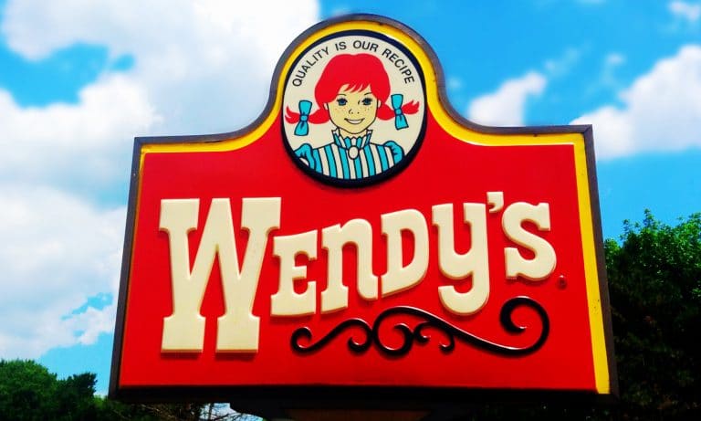 How @Wendys Twitter Accidentally Became A Troll And Played Itself