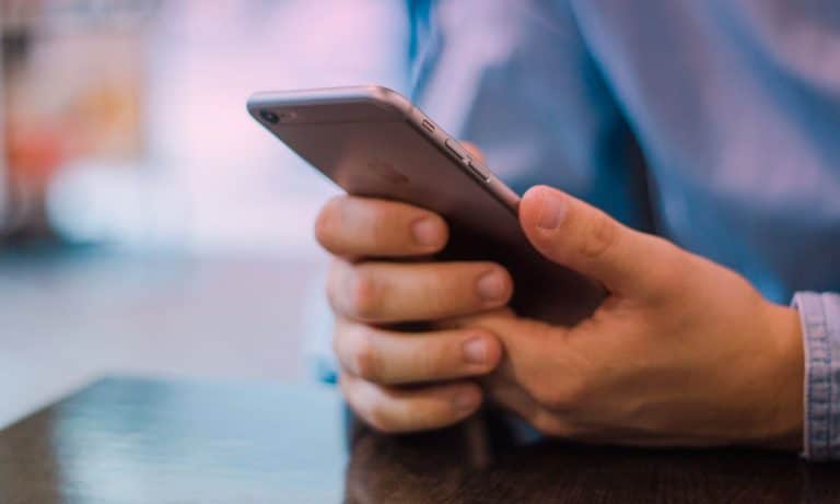 6 Simple Tips For Super-Successful Online Dating