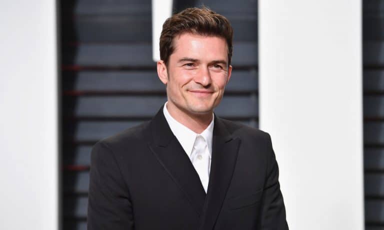 Gossip: Orlando Bloom Gets Candid On Those Naked Paddleboarding Pics; Bradley Cooper and Irina Shayk’s Baby Name and Sex Revealed