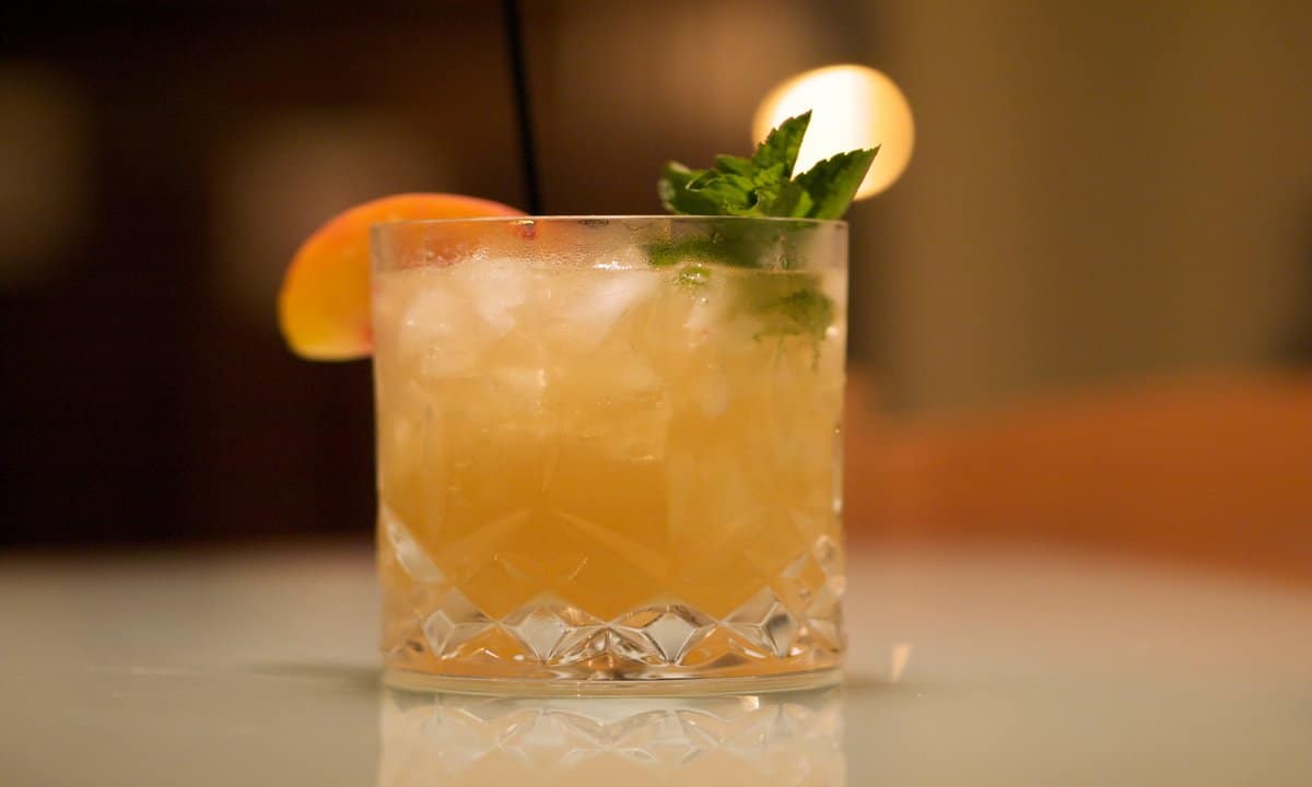 5 Great Ways To Use Fresh Herbs In Your Craft Cocktails