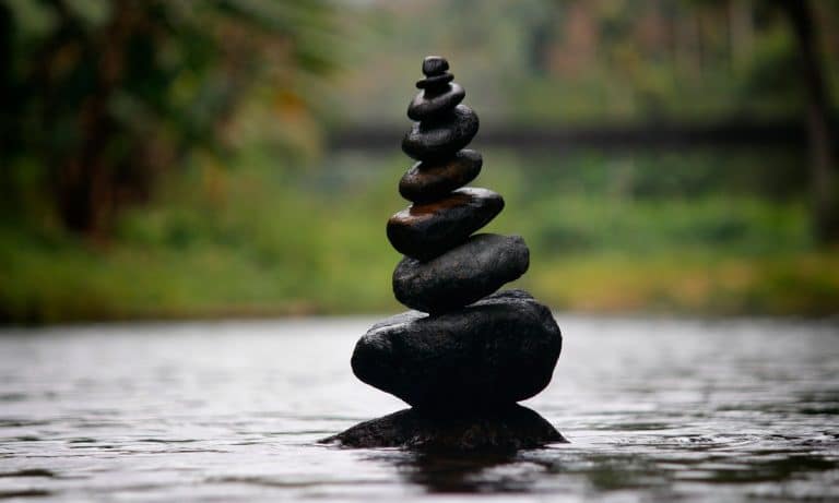 6 Ways Meditation Can Drastically Improve Your Work Week