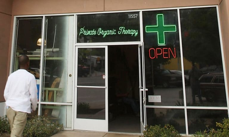 The Essential Guide For The First-Time Cannabis Tourist