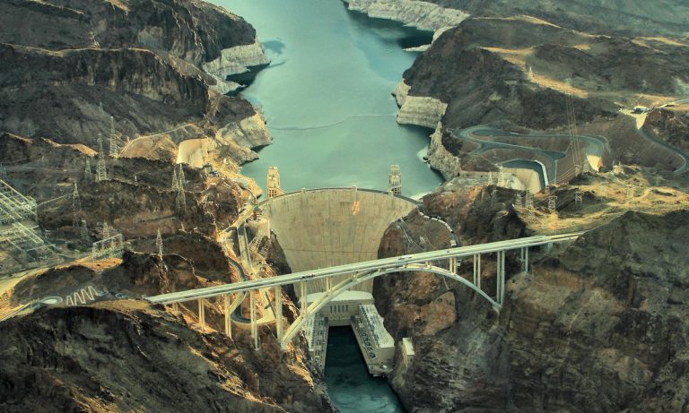 Idiot Arrested After Swimming Over Hoover Dam