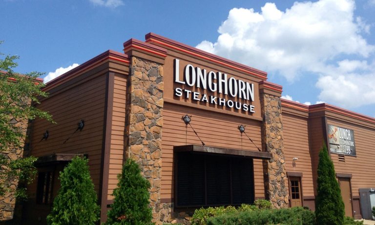 Woman Is Bit By Venomous Snake At LongHorn Steakhouse