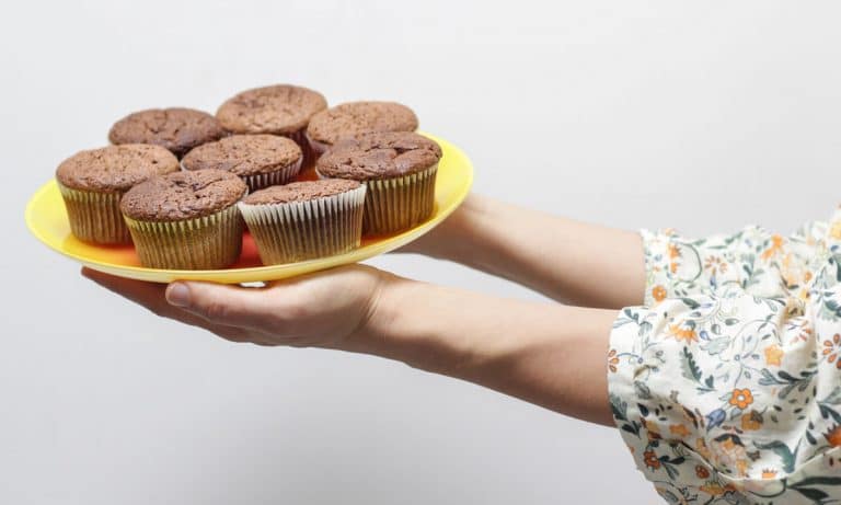 Bon Appétit Has An Etiquette Guide On Entertaining With Marijuana