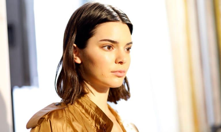 Gossip: Meghan Markle & Prince Harry Looking For Country Estate; Kendall Jenner Done With KUWTK