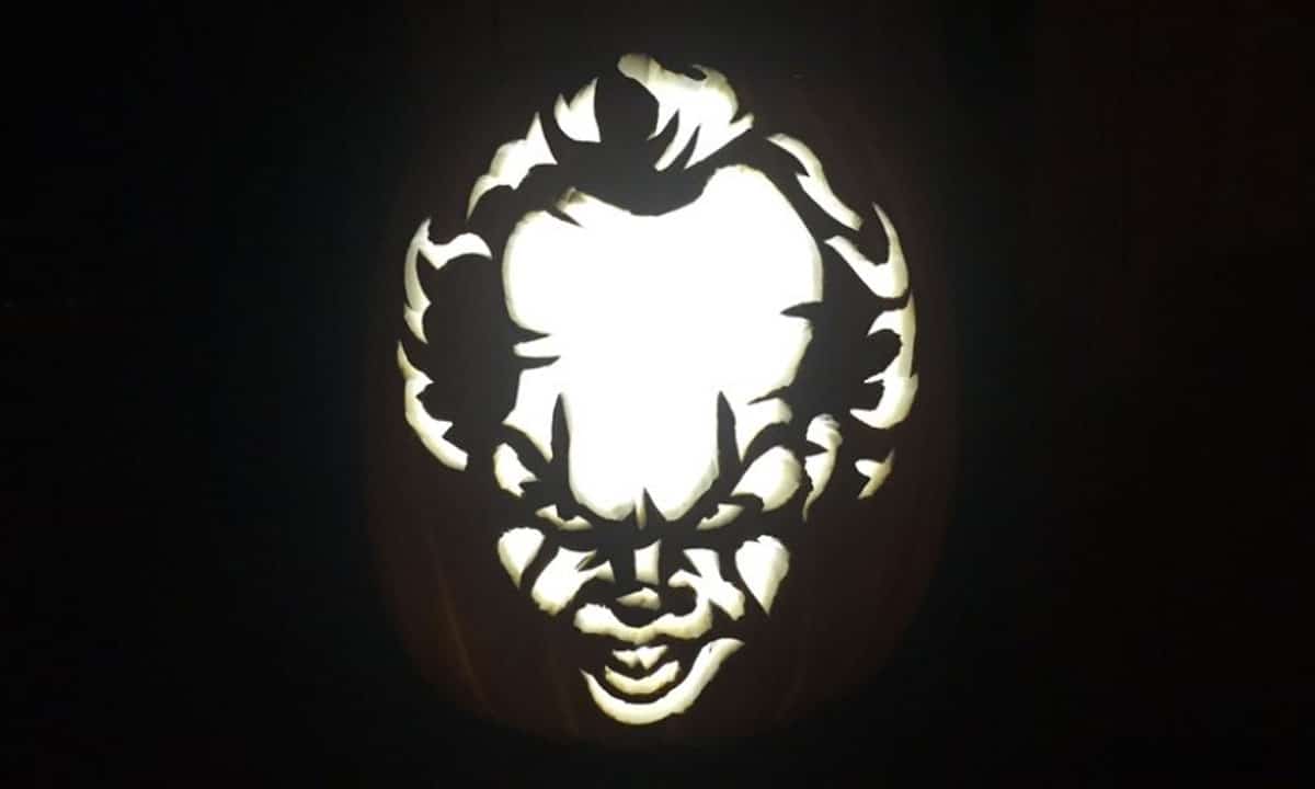 Pennywise The Clown Is The 39IT39 Pumpkin Carving This Halloween