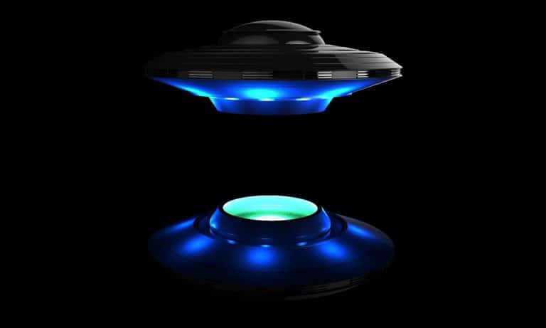 Formerly Of Blink-182, Tom DeLonge To Build A Spaceship And Discover Aliens