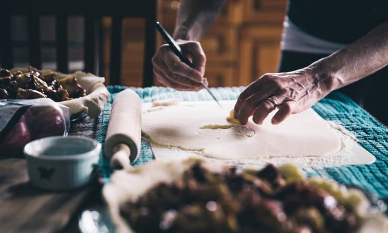5 Efficient Baking Tips That Will Save Thanksgiving