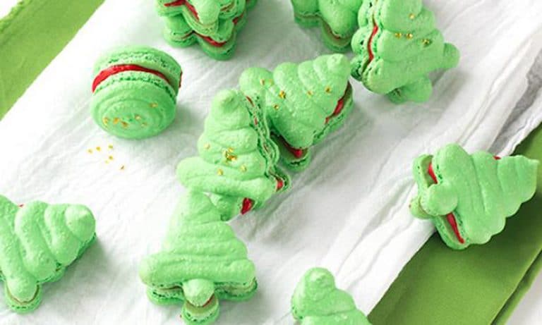 A Crowd Pleasing Christmas Macaroon Recipe!