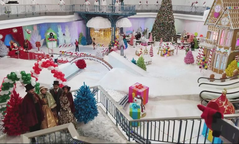 Watch YouTubers Transform Abandoned Mall Into Winter Wonderland