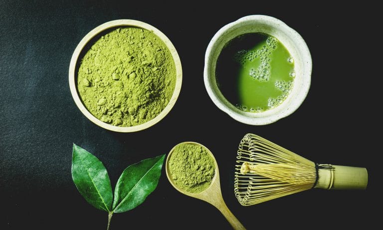 This Matcha Smoothie Recipe Will Make 2018 Great