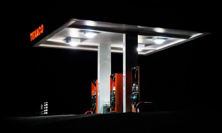 Epic FB Thread Proves Oregonians Are Terrified Of Pumping Their Own Gas