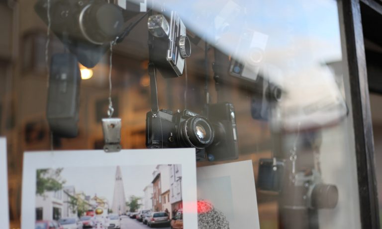 This Artist Puts A Camera Inside Her Vagina And Takes Photos Of Lovers