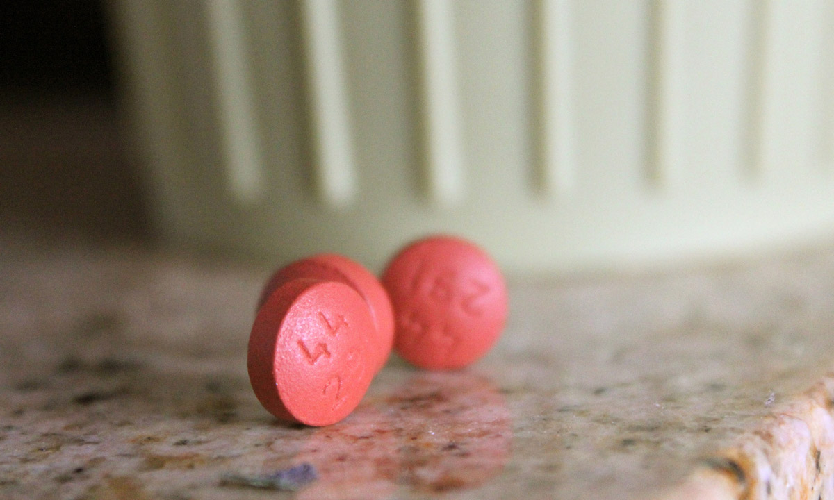 This Is What Could Happen If You Take Ibuprofen On An Empty Stomach