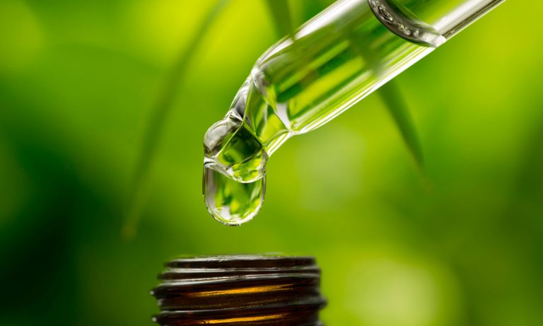 CBD Oil Is Secret Health Weapon Of These Celebs