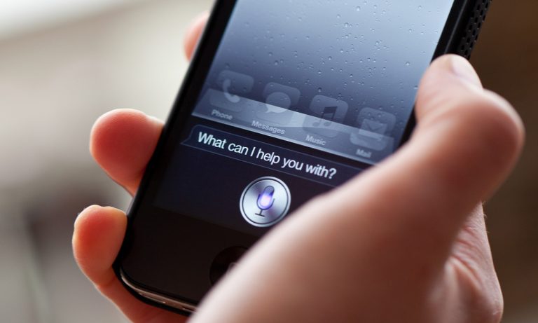 People Found A Way To Get Siri To Curse And It’s Super Easy