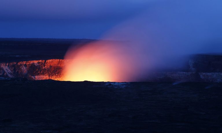You Can See Hawaii’s Kilauea Volcano Exploding From Space