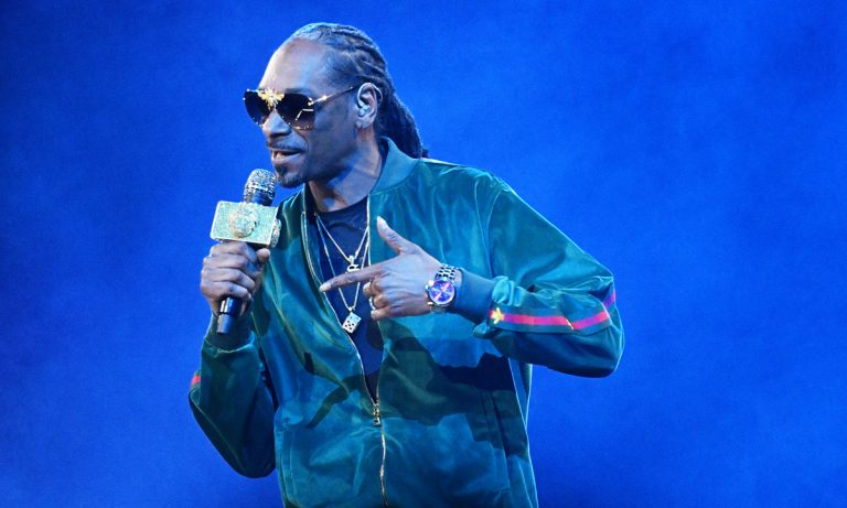 The Time Tupac Brought Snoop Dogg Weed On SNL