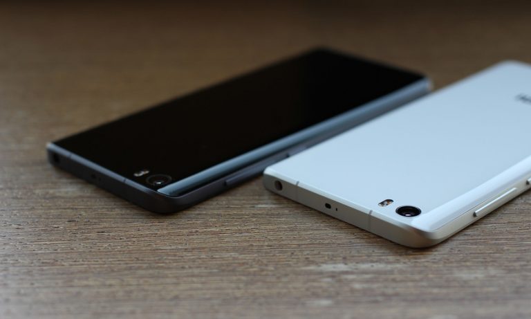 Xiaomi’s New Phone Looks Like The iPhone X And Might Be Even Cooler