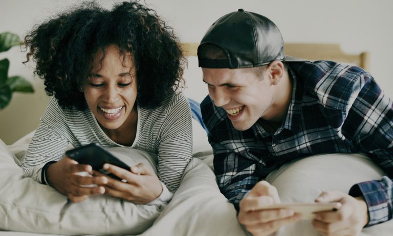 Ouch! Online Dating Study Finds Women Peak At 18, Men 50