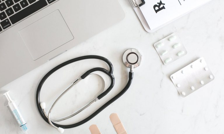 Oprah’s Sleep Doctor Advises Not To Do This Before Bed