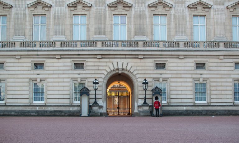 Gossip: This Is The Palace Staff’s Favorite Royal; Why Serena Williams Won’t Celebrate Her Baby’s Birthday