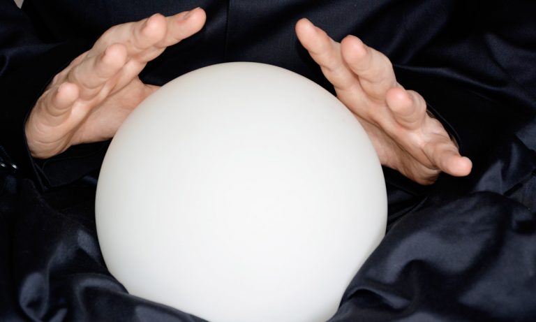 Psychic Twins Say Princess Di Warned Harry And Meghan About ‘Turbulent Times’ Ahead