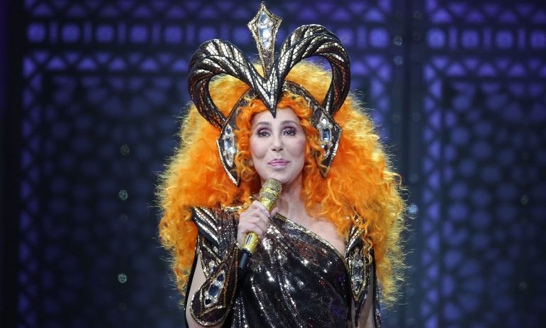 Cher And Christina Aguilera Avoid Each Other At Restaurant; Natalie Portman And Husband Hit A Rough Patch