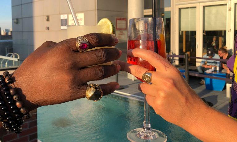 How To: 3 Ways To Mix An Oil Based CBD Tincture Into Your Drink