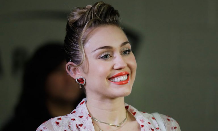 Miley Cyrus Shuts Down Pregnancy Rumors; Chris Hansen From ‘To Catch a Predator’ Arrested