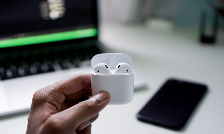 Genius Makes Earrings Out Of Airpods So They Won’t Get Lost