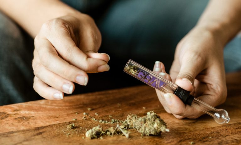 A Beginner’s Guide To Buying Your First Smoking Piece