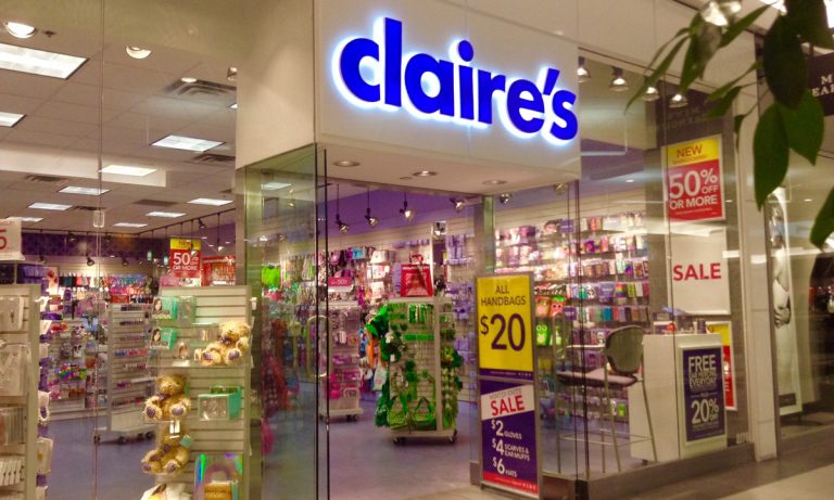Some Of Claire’s Make-Up Products May Have Asbestos In Them