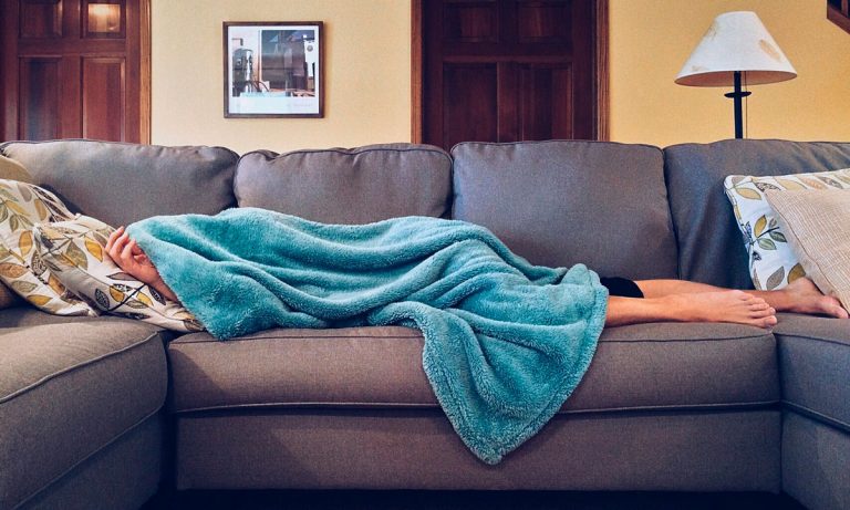 Sleeping In On Weekends May Offer No Benefits