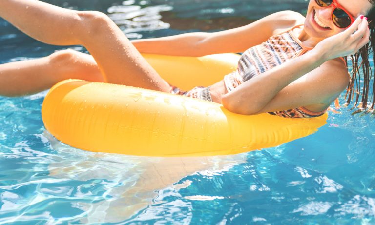 3 Ways CBD Can Help You Get Into Swimsuit Shape