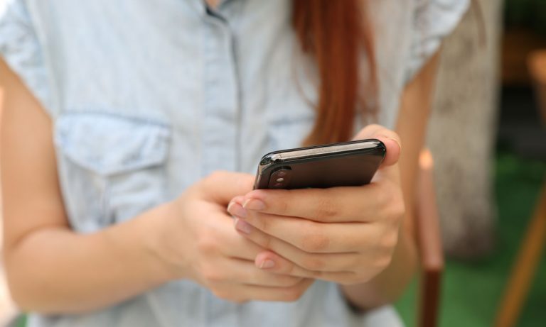 4 Essential Tips For Sharing Nudes