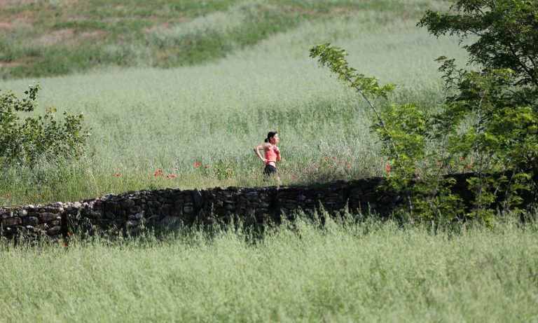 5 Reasons Why You Should Run Outdoors This Summer