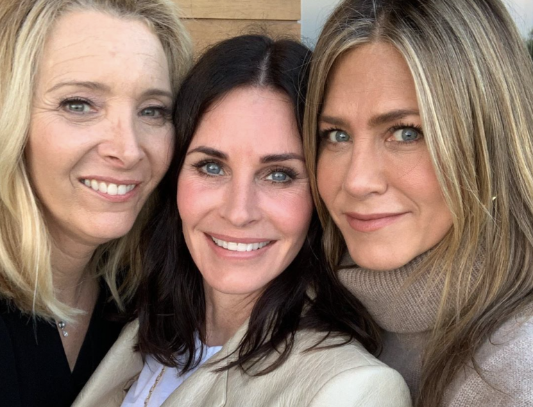 Jussie Smollett Googled Mimself 50+ Times After Alleged Hoax; ‘Friends’ Share Epic Girls Night Selfies