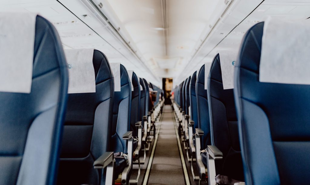 how to survive the middle seat in a long flight