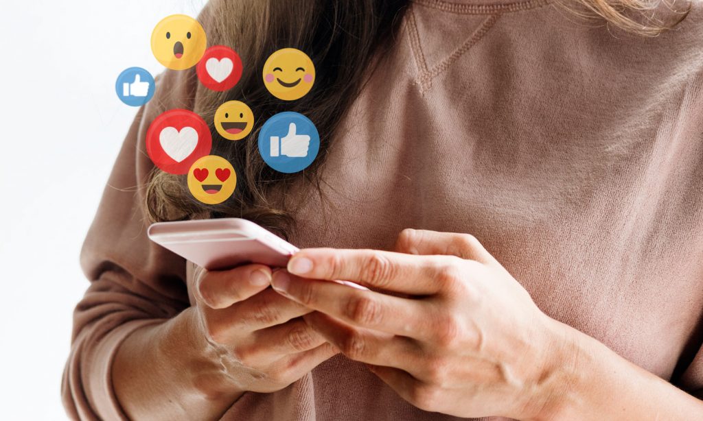 study people wont swipe right on users with emojis in their bios