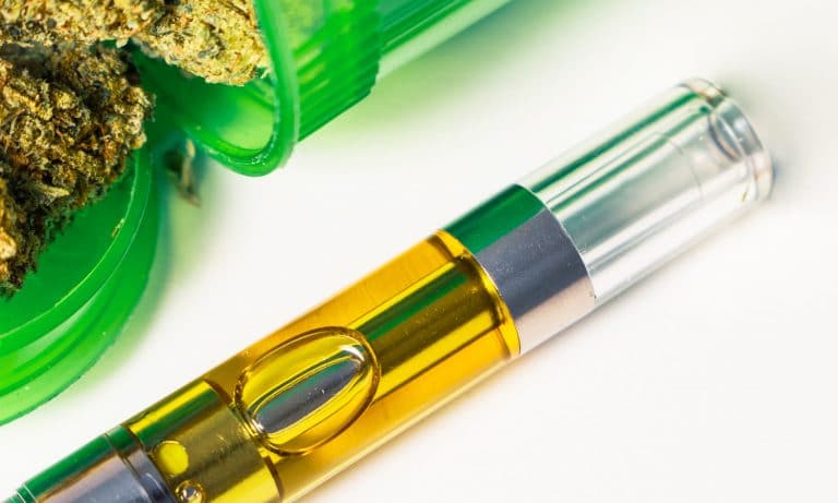 How To Ensure A Safe Cannabis Vaping Experience