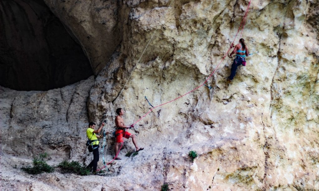 rock climbing cbd injuries 